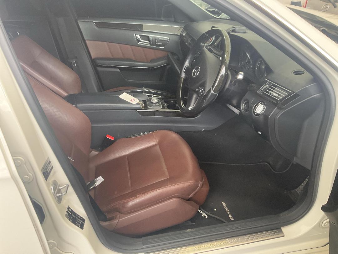 Photo '18' of Mercedes-Benz E-Class E500 Avantgarde