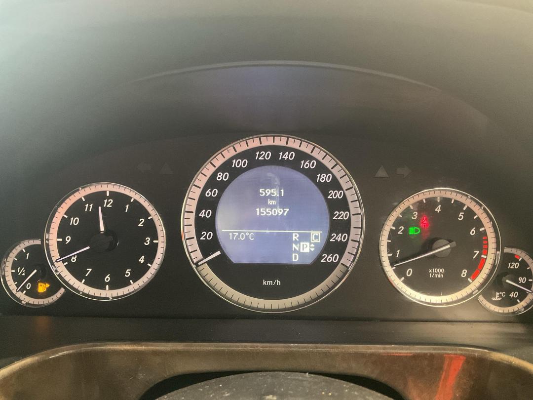 Photo '8' of Mercedes-Benz E300 Photo '8' of Mercedes-Benz E300