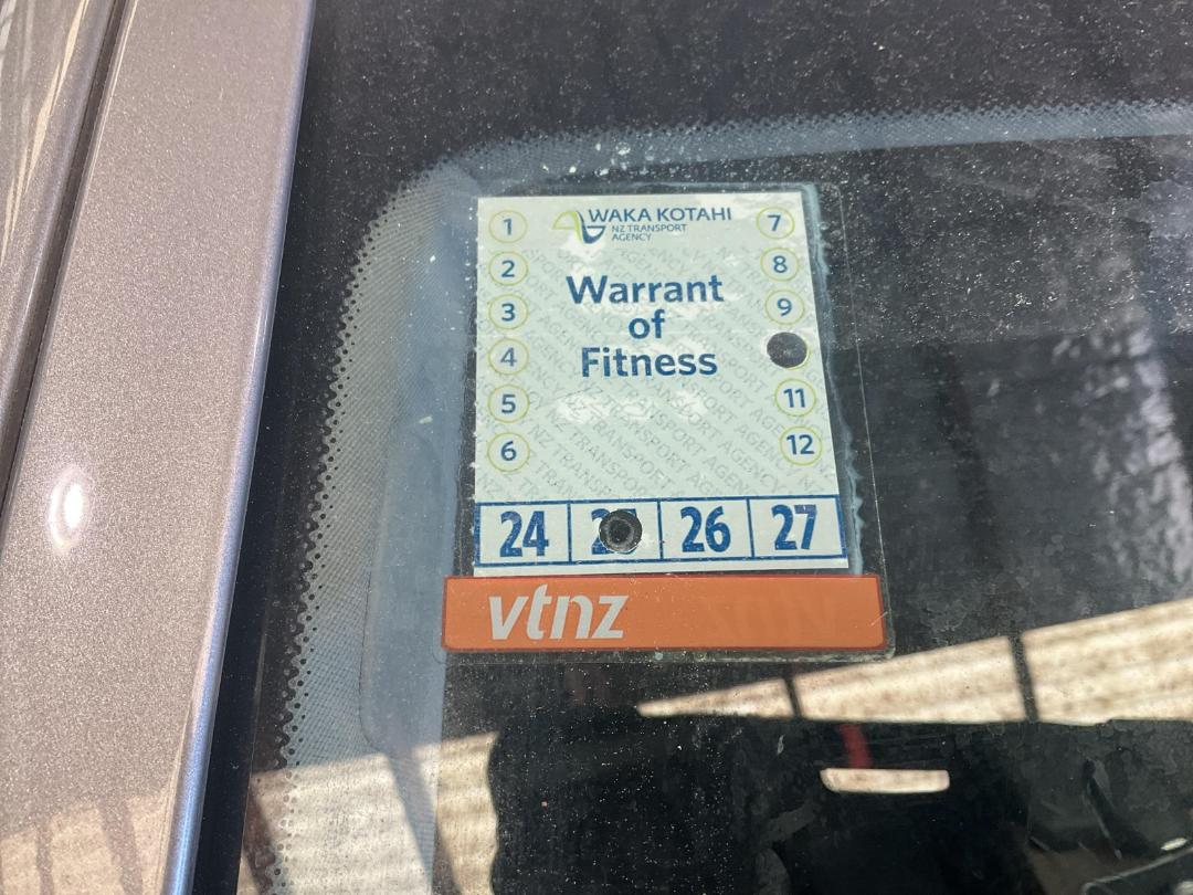 Photo '11' of Mercedes-Benz E300 Photo '11' of Mercedes-Benz E300