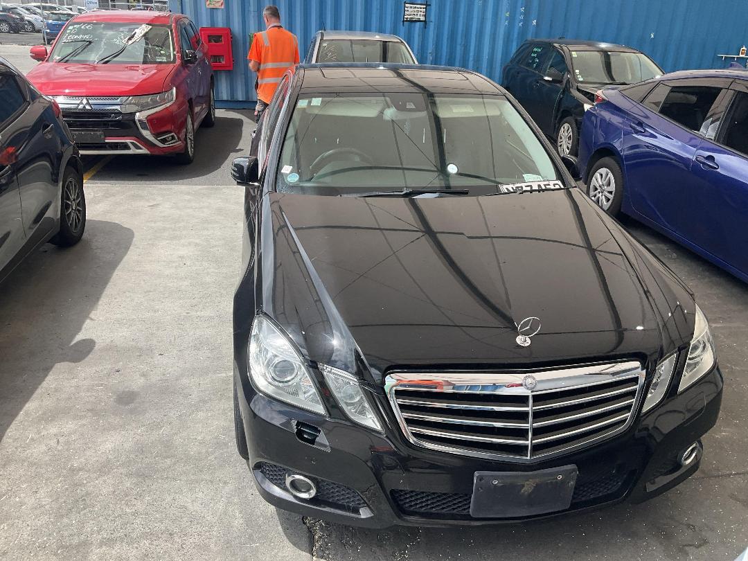 Photo '2' of Mercedes-Benz E350 Photo '2' of Mercedes-Benz E350