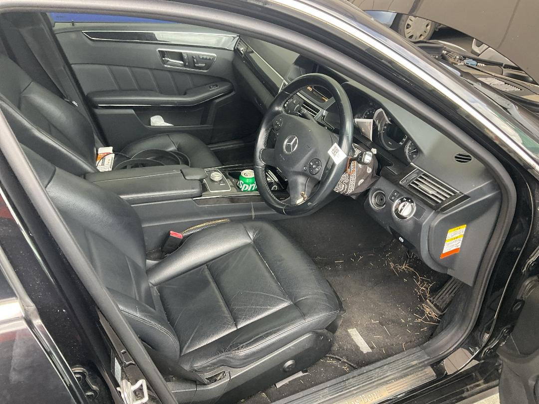 Photo '16' of Mercedes-Benz E350 Photo '16' of Mercedes-Benz E350