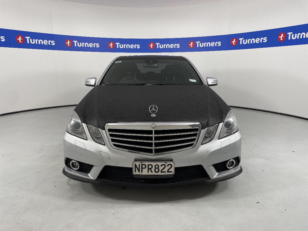 Photo '2' of Mercedes-Benz E550