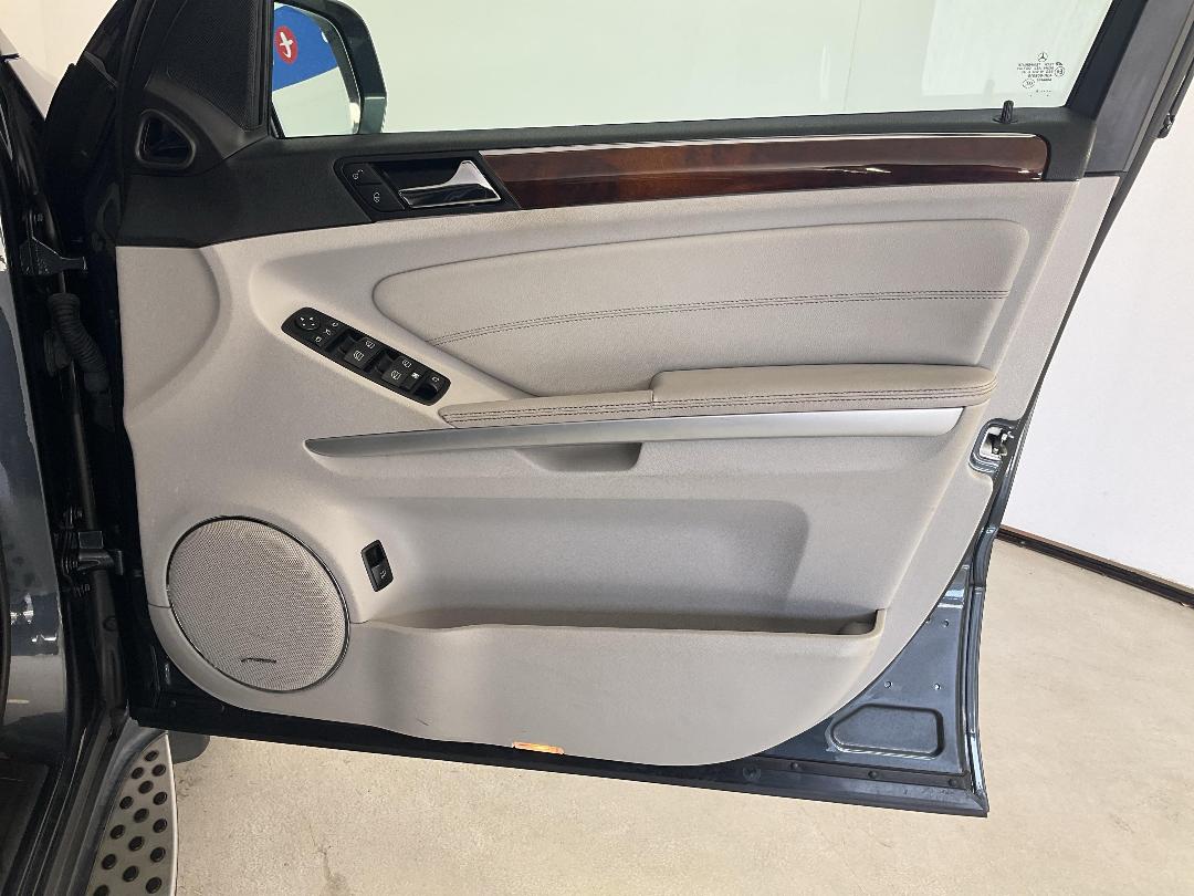 Photo '15' of Mercedes-Benz GL-Class