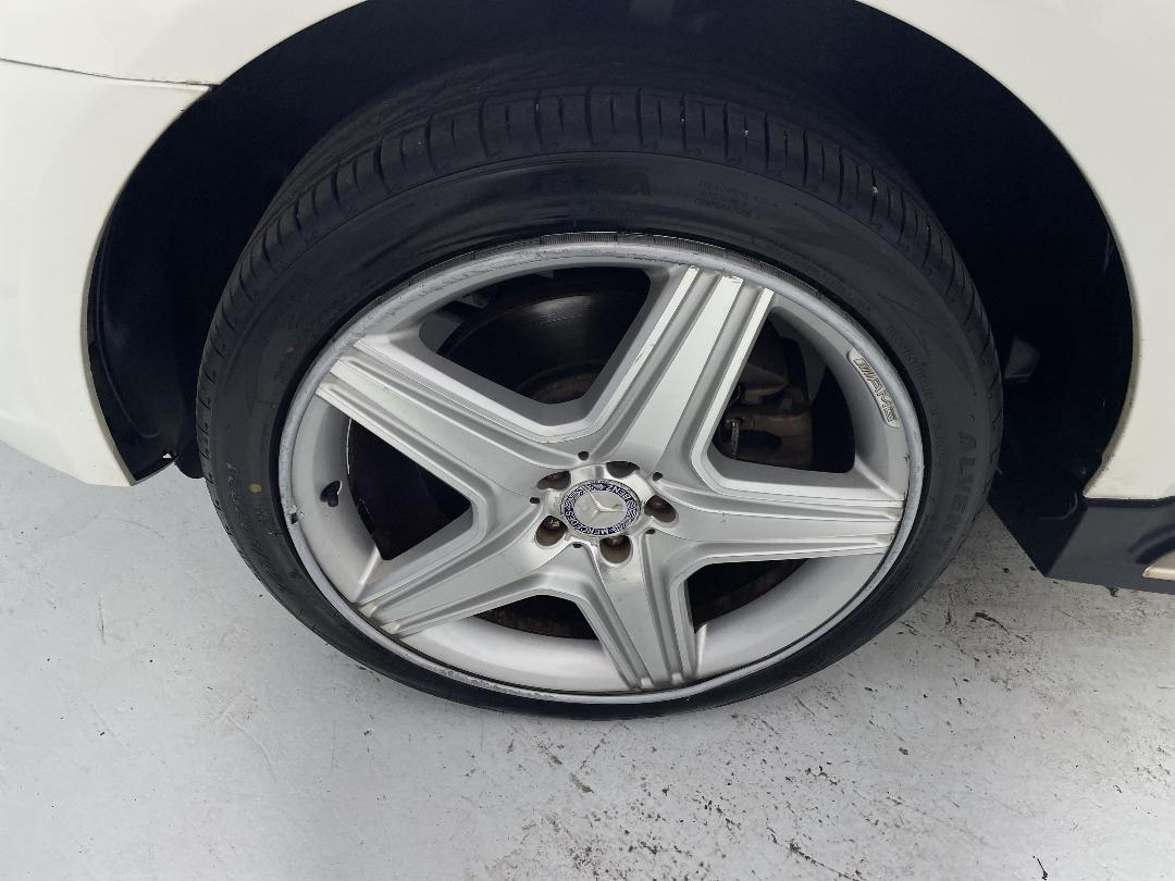 Photo '10' of Mercedes-Benz M-Class Photo '10' of Mercedes-Benz M-Class