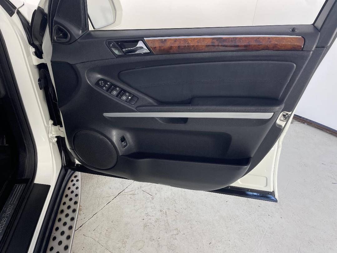 Photo '15' of Mercedes-Benz M-Class Photo '15' of Mercedes-Benz M-Class