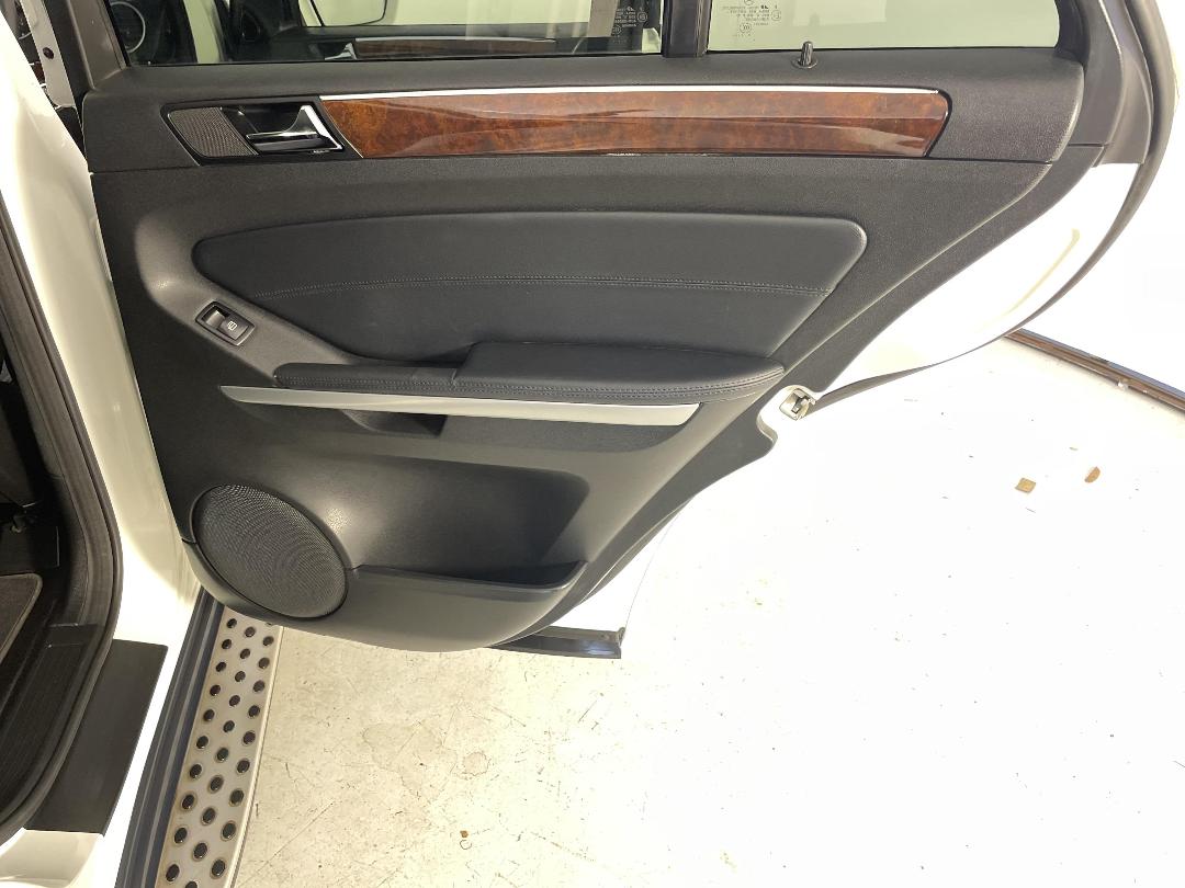 Photo '19' of Mercedes-Benz M-Class Photo '19' of Mercedes-Benz M-Class