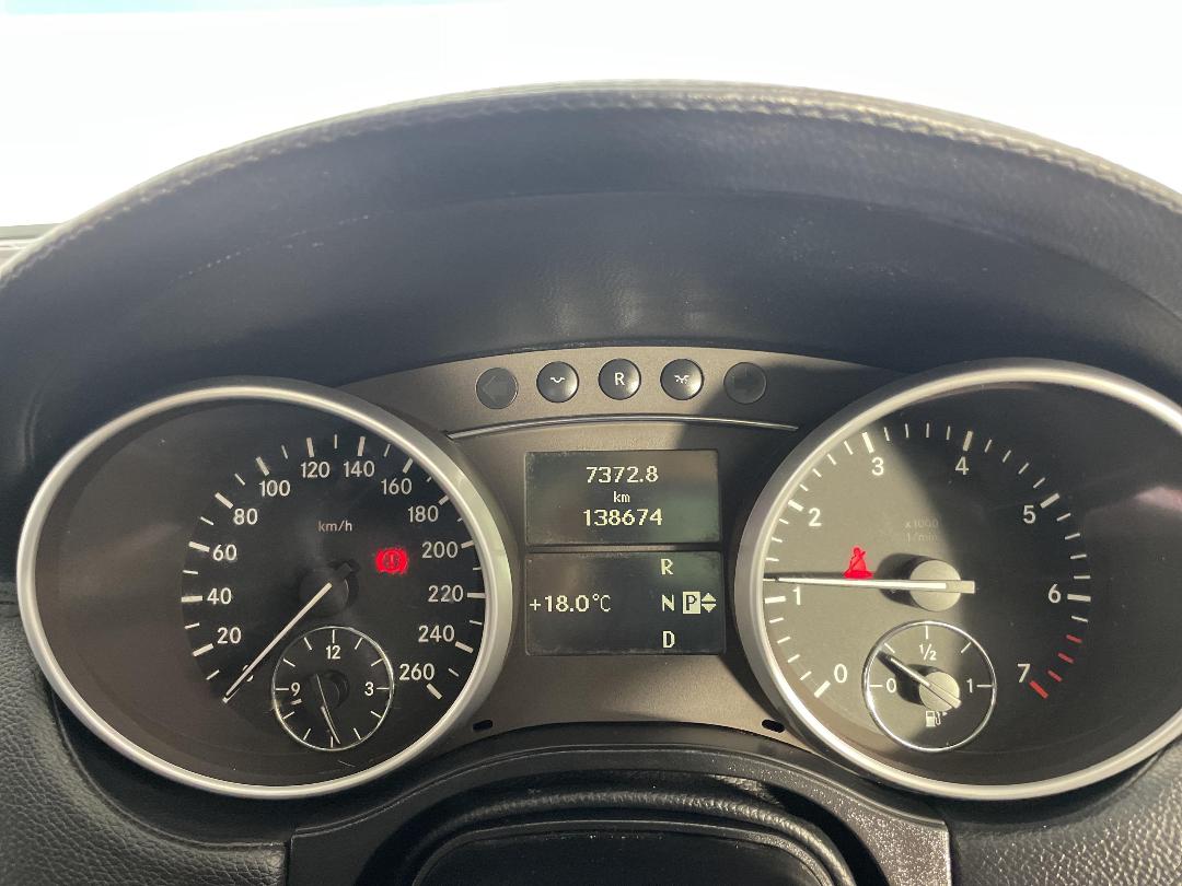 Photo '21' of Mercedes-Benz M-Class Photo '21' of Mercedes-Benz M-Class