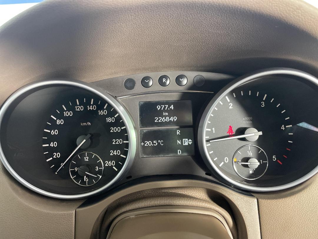 Photo '21' of Mercedes-Benz M-Class