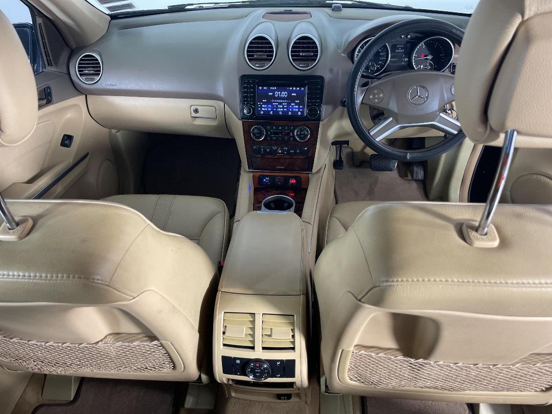 Photo '18' of Mercedes-Benz M-Class