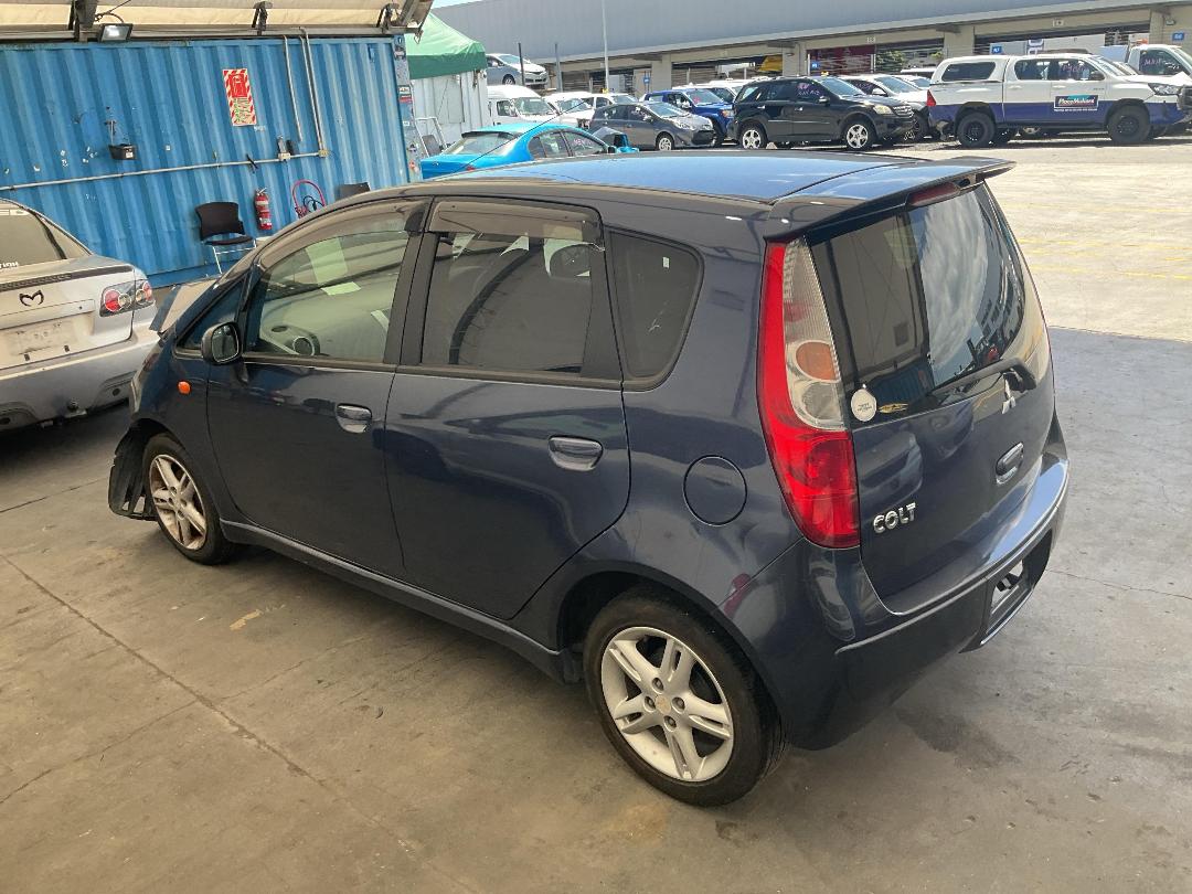 Photo '8' of Mitsubishi Colt Photo '8' of Mitsubishi Colt