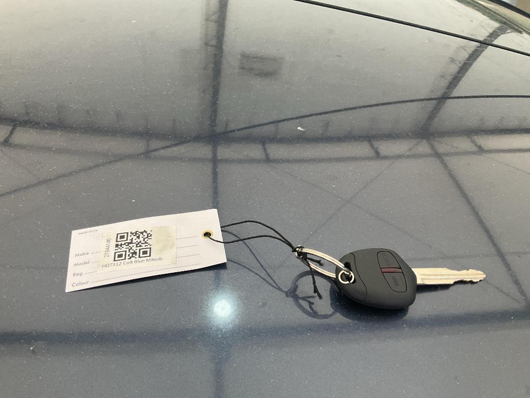 Photo '16' of Mitsubishi Colt Photo '16' of Mitsubishi Colt