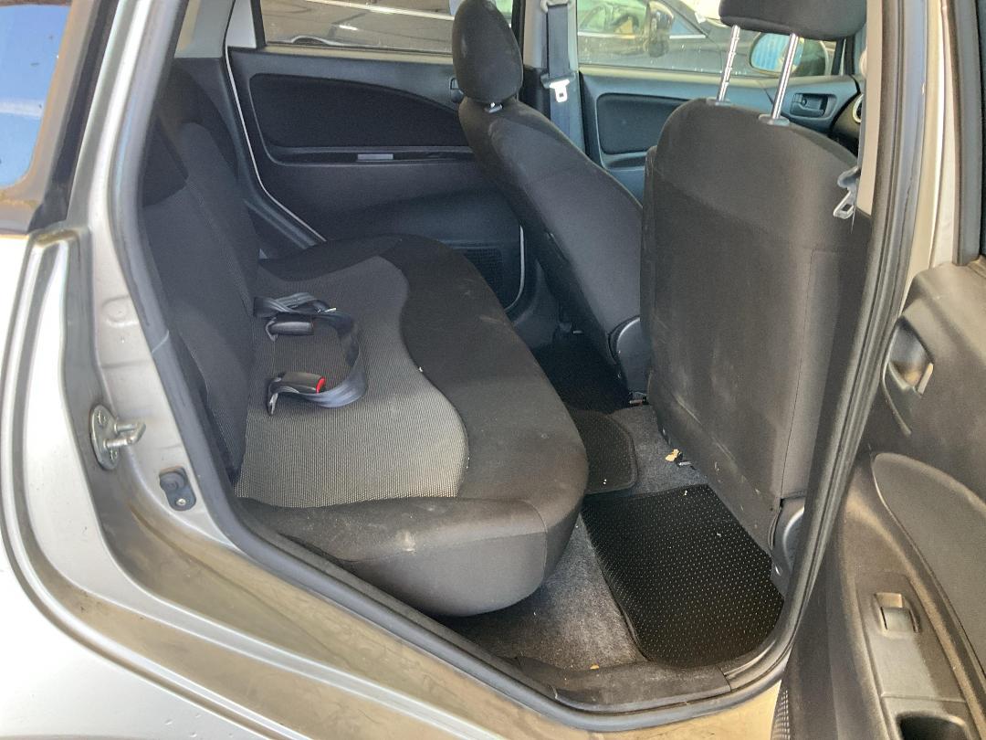 Photo '22' of Mitsubishi Colt