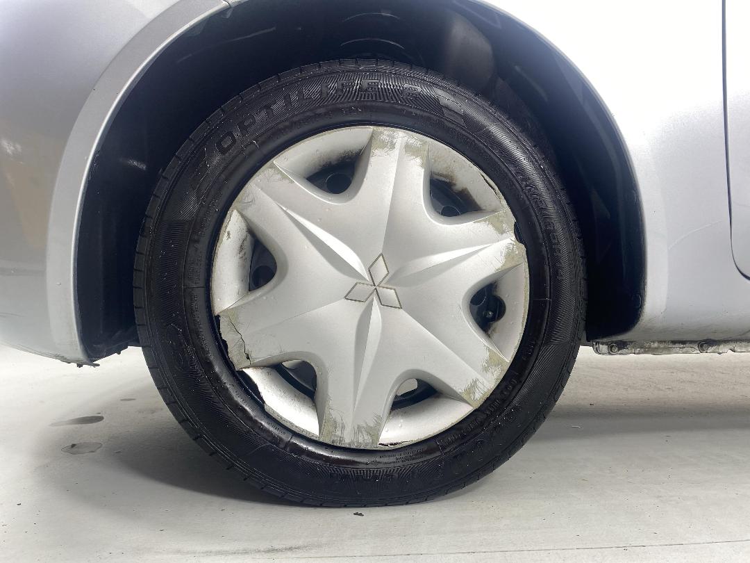 Photo '10' of Mitsubishi Colt Plus