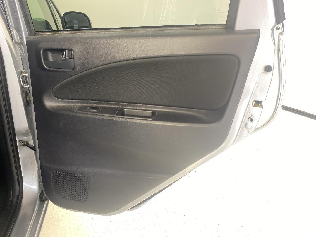 Photo '19' of Mitsubishi Colt Plus