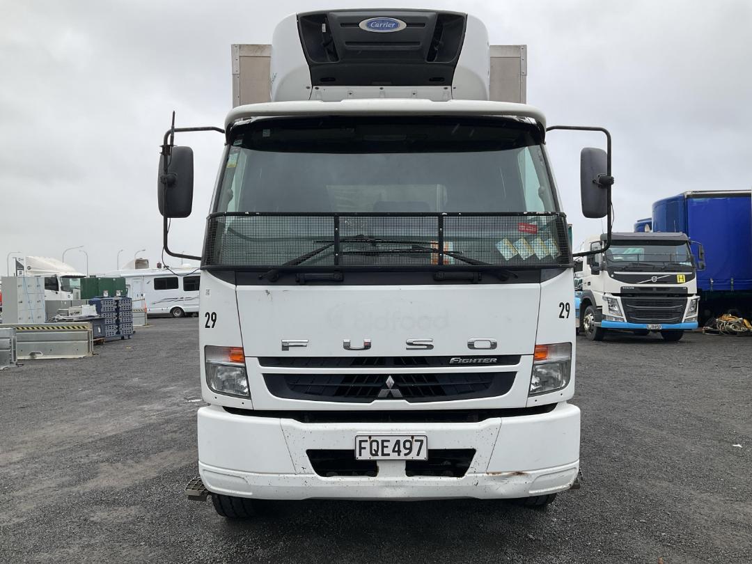 Photo '10' of Mitsubishi Fuso Fighter FM281M8 Chiller