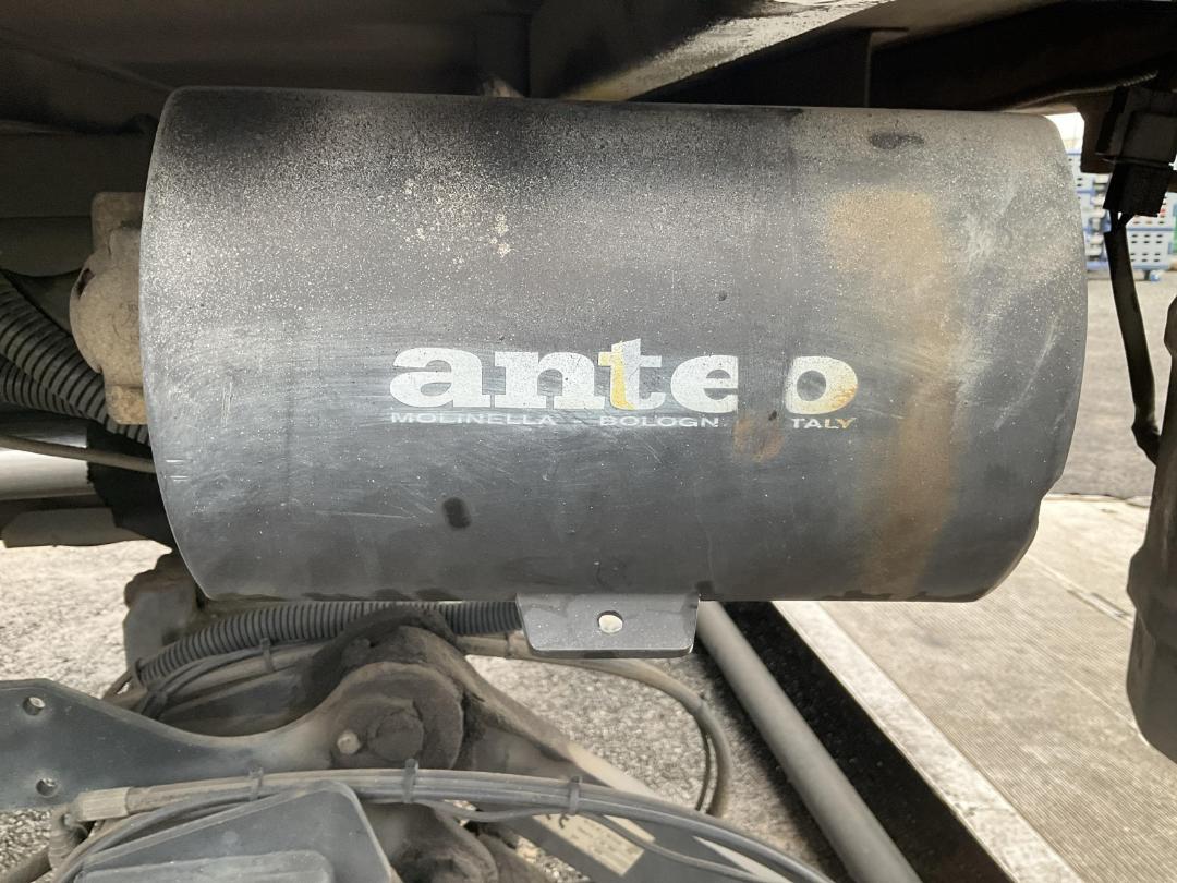 Photo '11' of Mitsubishi Fuso Fighter FM281M8 Chiller