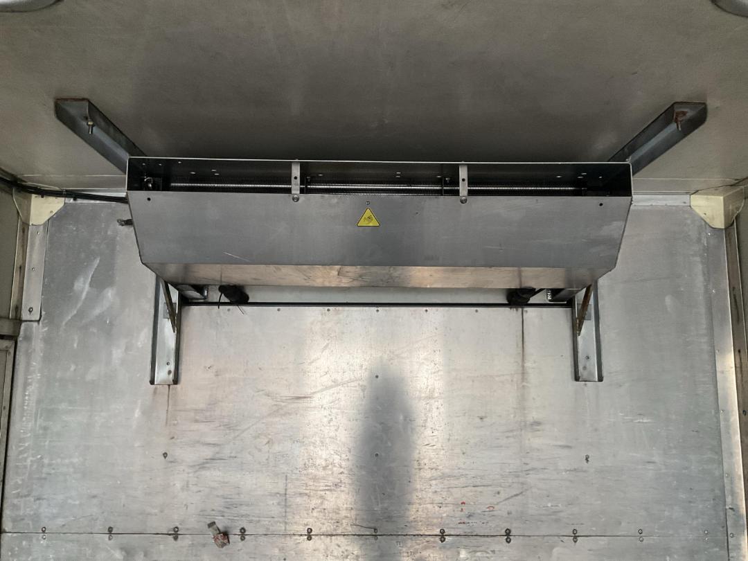 Photo '28' of Mitsubishi Fuso Fighter FM281M8 Chiller