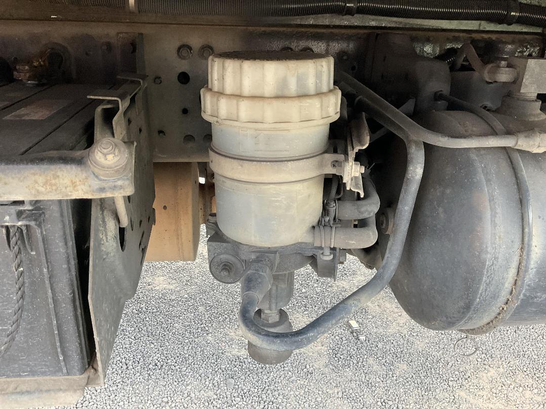 Photo '26' of Mitsubishi Fuso Fighter FK250H8 Chiller