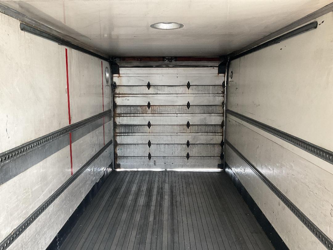 Photo '30' of Mitsubishi Fuso Fighter FK250H8 Chiller