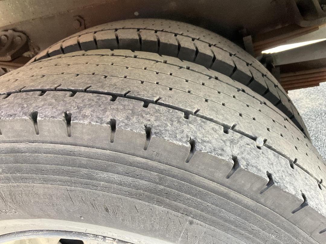 Photo '42' of Mitsubishi Fuso Fighter FK250H8 Chiller