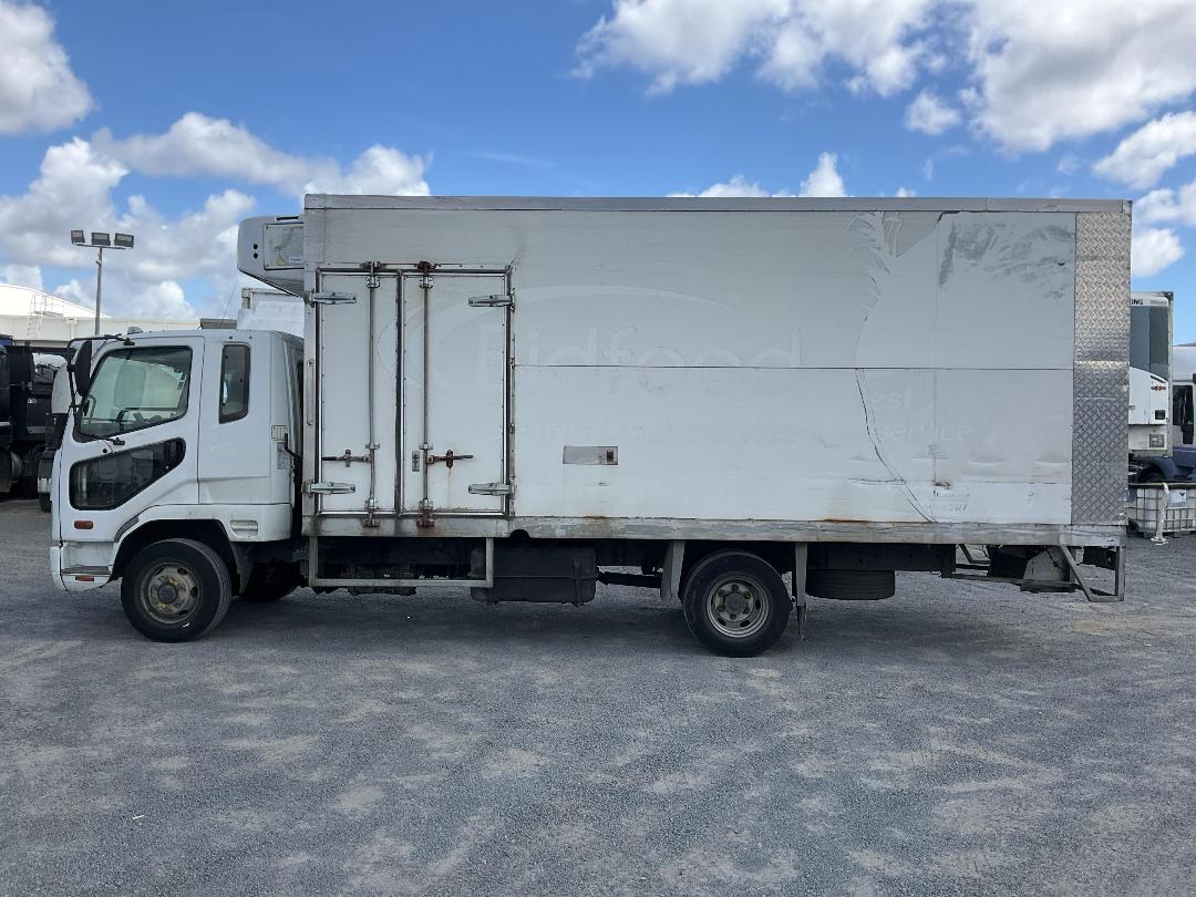 Photo '7' of Mitsubishi Fuso Fighter FK250H8 Chiller