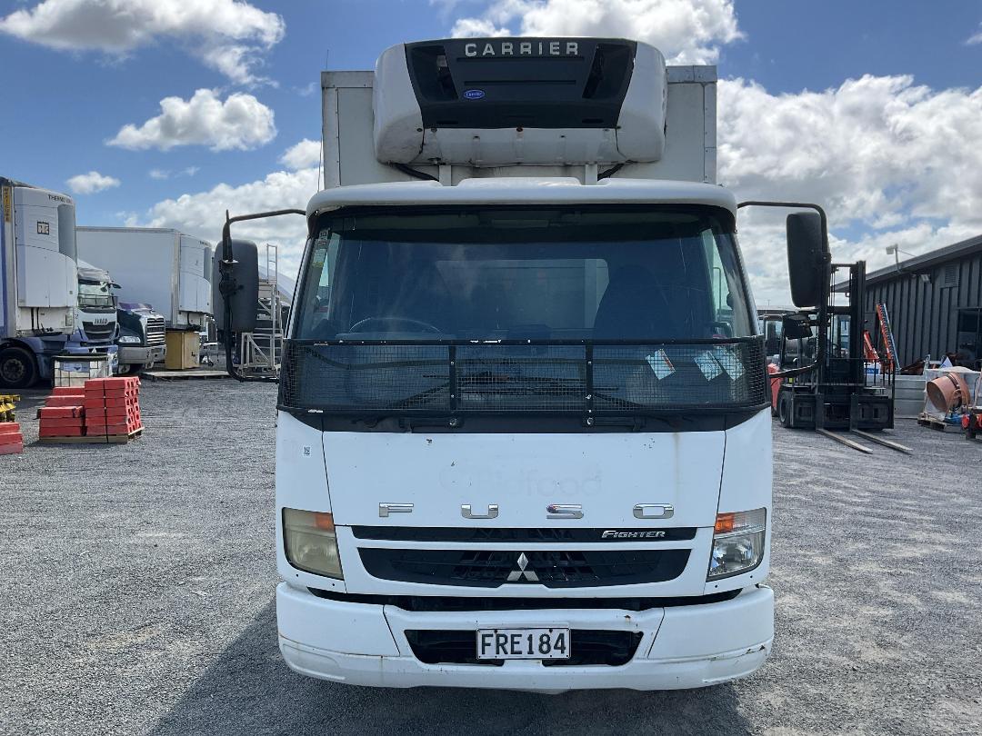 Photo '10' of Mitsubishi Fuso Fighter FK250H8 Chiller
