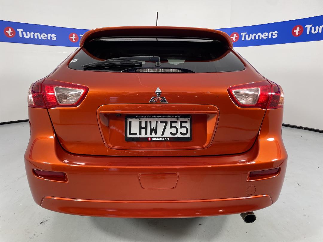 Photo '6' of Mitsubishi Galant