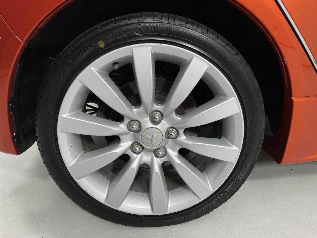 Photo '12' of Mitsubishi Galant