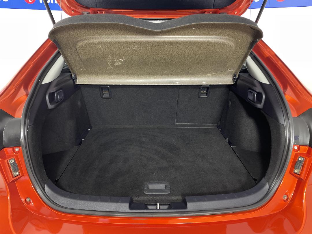 Photo '14' of Mitsubishi Galant