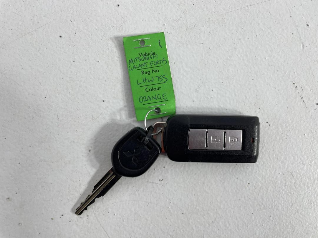 Photo '22' of Mitsubishi Galant