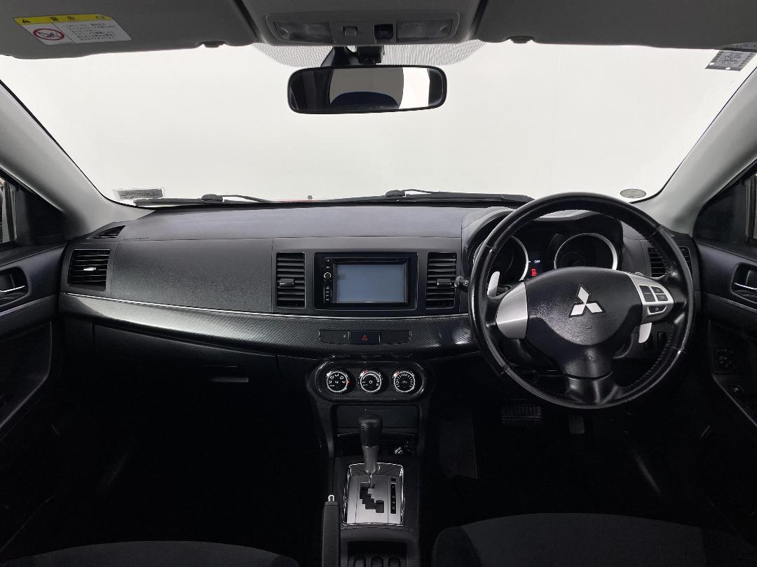 Photo '17' of Mitsubishi Galant