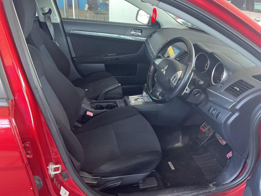 Photo '11' of Mitsubishi Galant Fortis