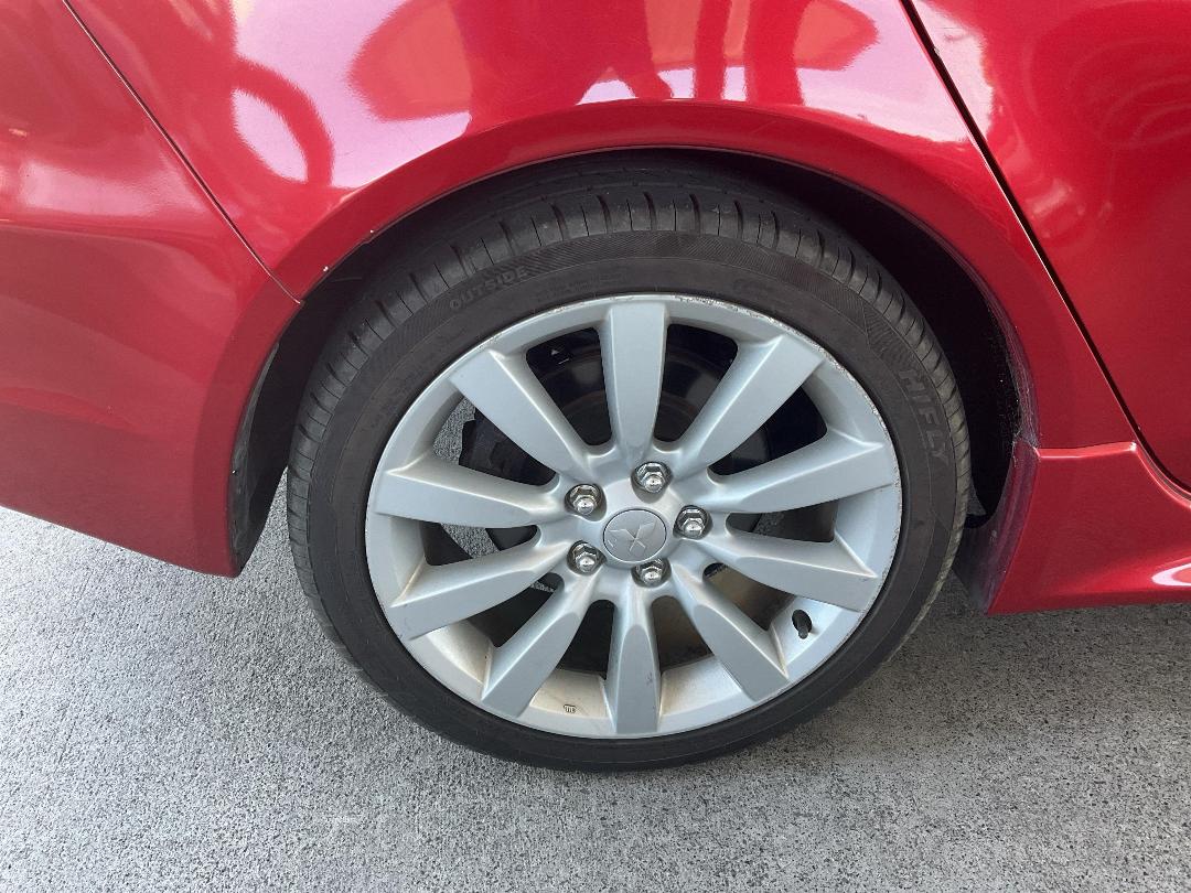 Photo '10' of Mitsubishi Galant Fortis