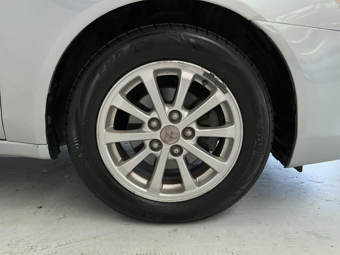 Photo '9' of Mitsubishi Galant