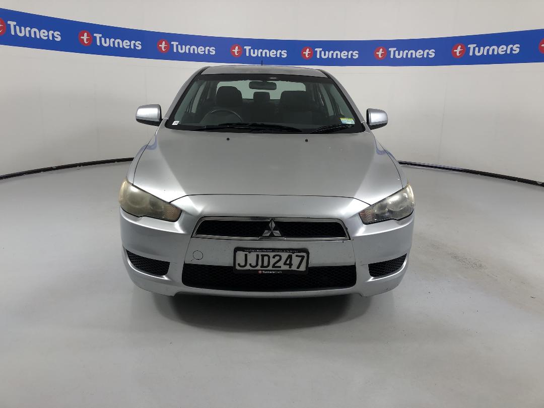 Photo '2' of Mitsubishi Galant Photo '2' of Mitsubishi Galant