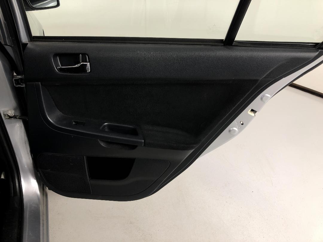 Photo '19' of Mitsubishi Galant Photo '19' of Mitsubishi Galant