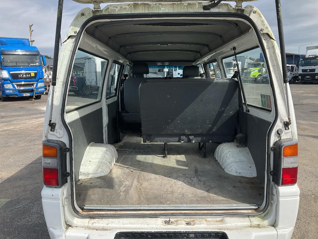 Photo '7' of Mitsubishi L300 LWB