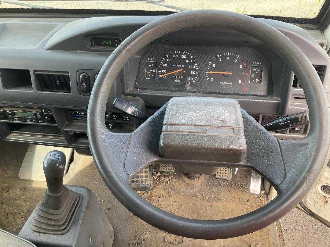 Photo '18' of Mitsubishi L300 LWB