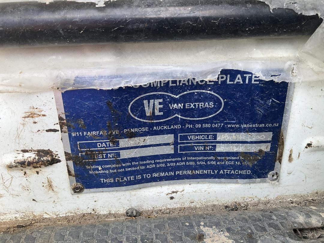 Photo '26' of Mitsubishi L300 LWB