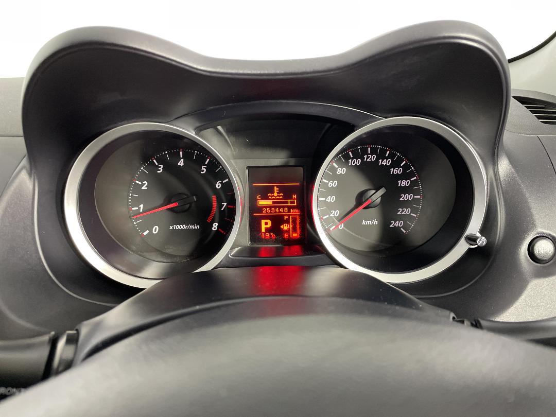 Photo '21' of Mitsubishi Lancer