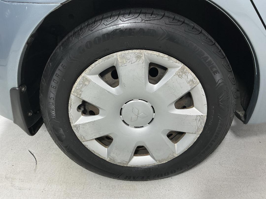 Photo '12' of Mitsubishi Lancer