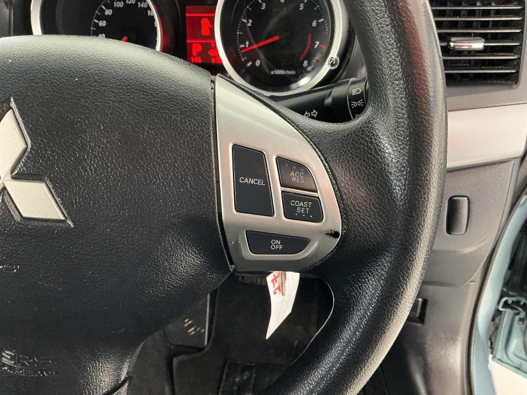 Photo '23' of Mitsubishi Lancer