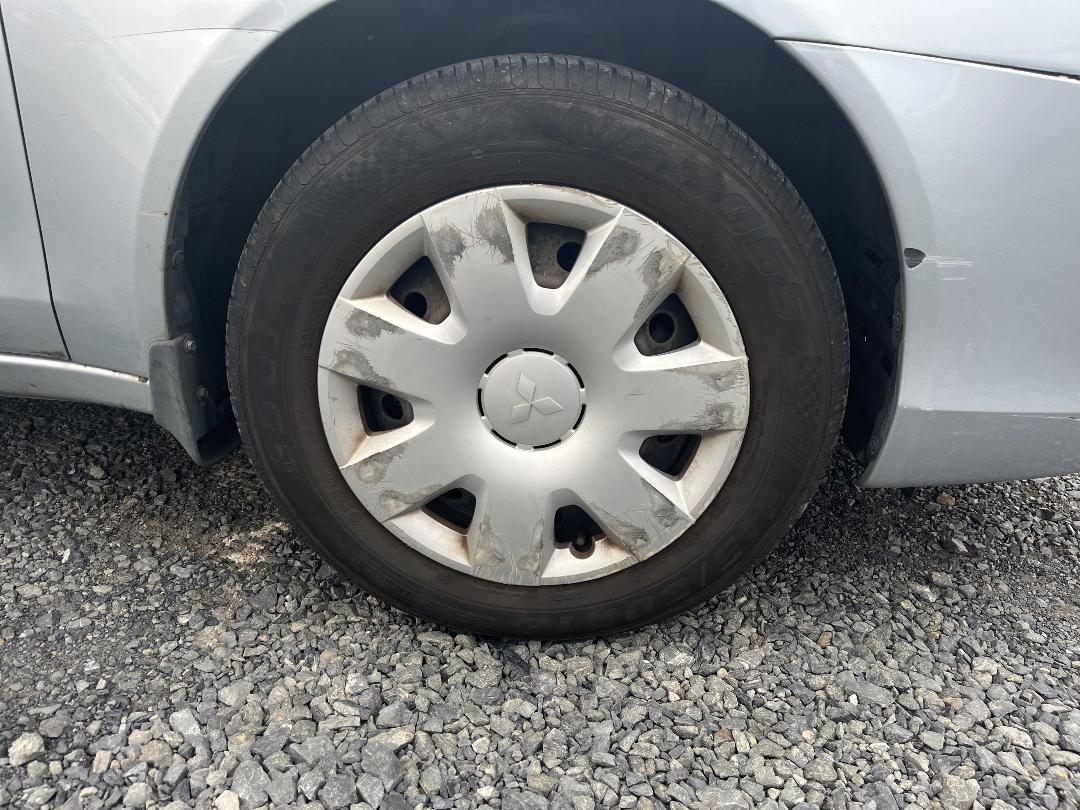 Photo '7' of Mitsubishi Lancer ES Photo '7' of Mitsubishi Lancer ES