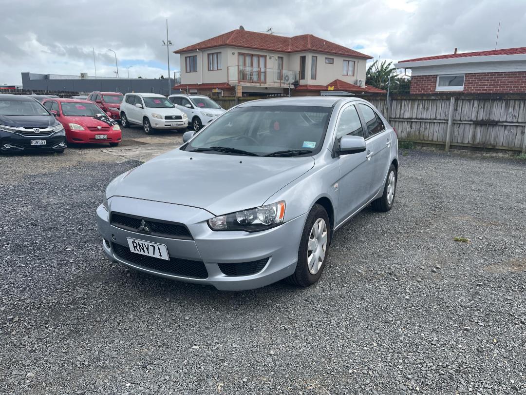 Photo '3' of Mitsubishi Lancer ES Photo '3' of Mitsubishi Lancer ES