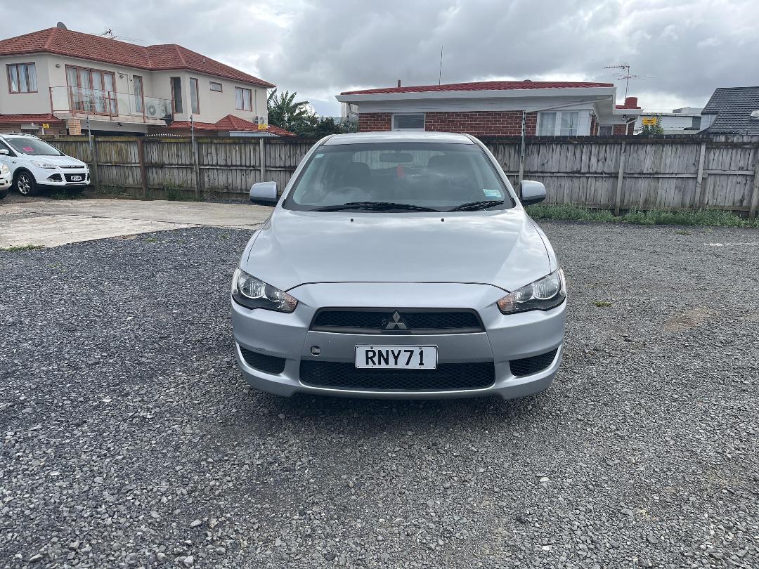 Photo '2' of Mitsubishi Lancer ES Photo '2' of Mitsubishi Lancer ES