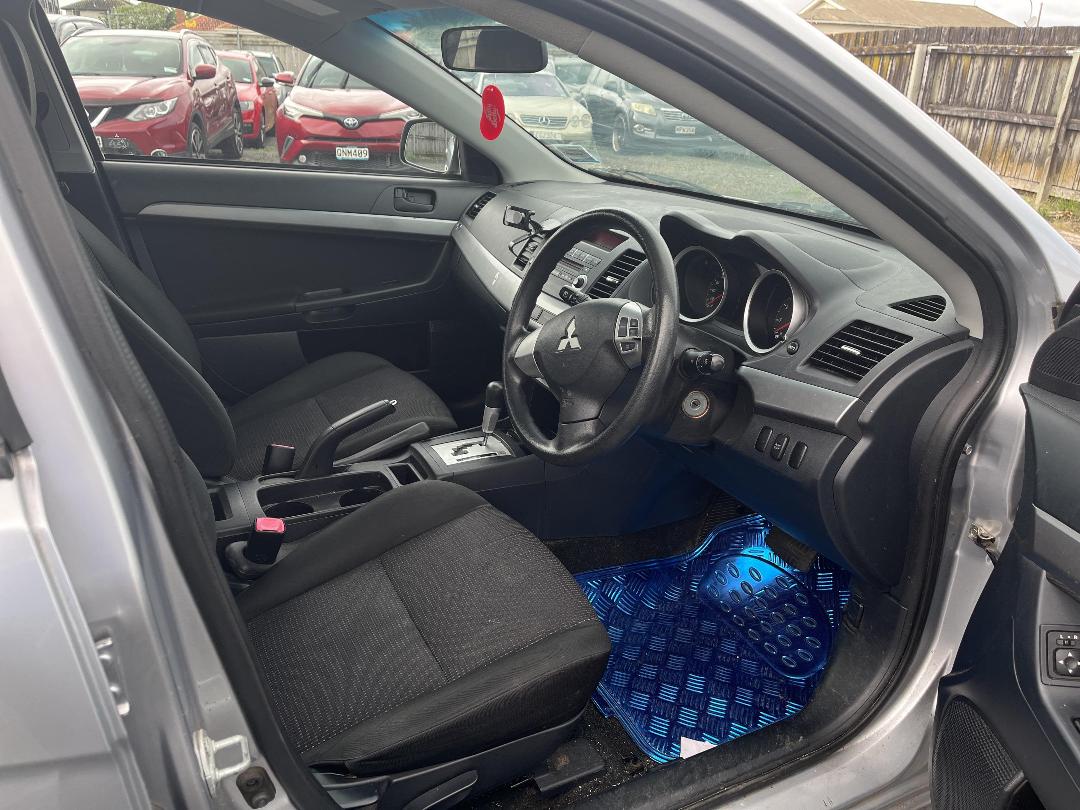 Photo '14' of Mitsubishi Lancer ES Photo '14' of Mitsubishi Lancer ES