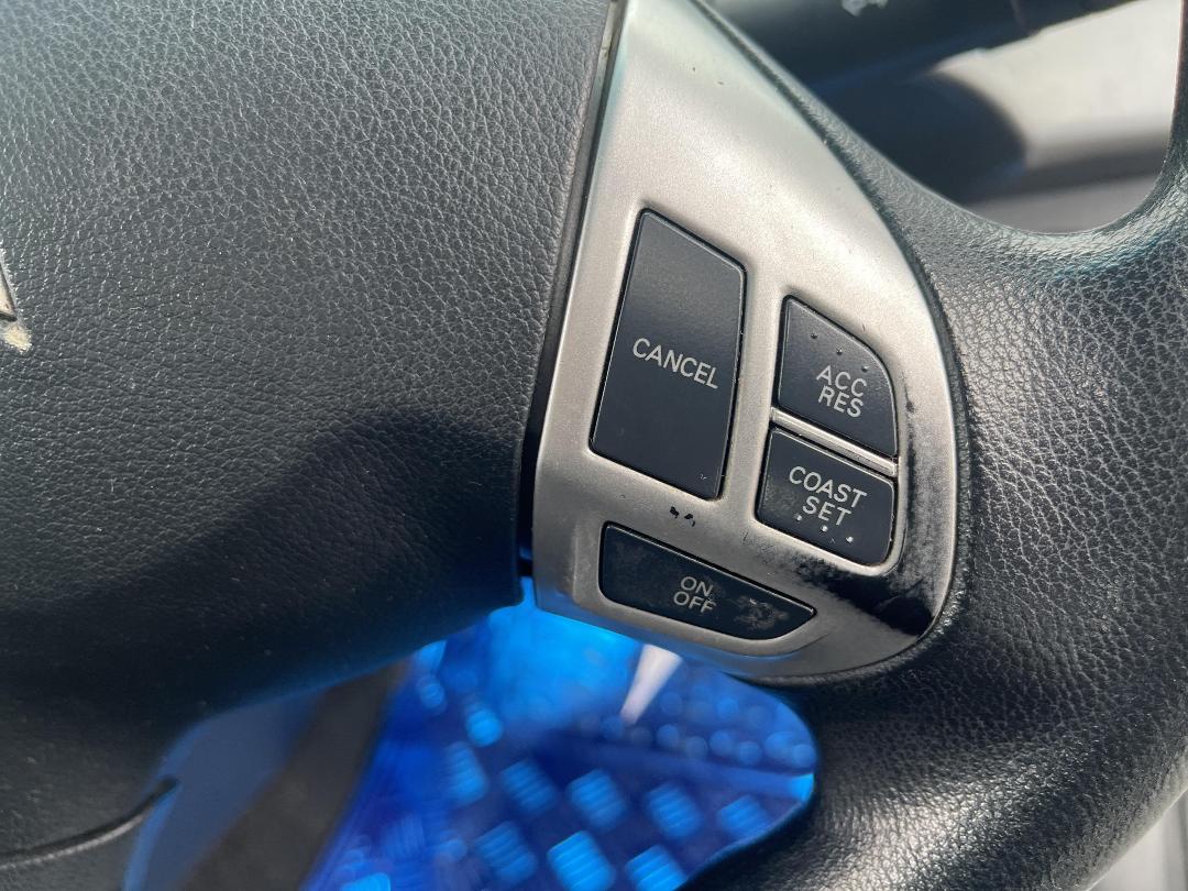 Photo '23' of Mitsubishi Lancer ES Photo '23' of Mitsubishi Lancer ES