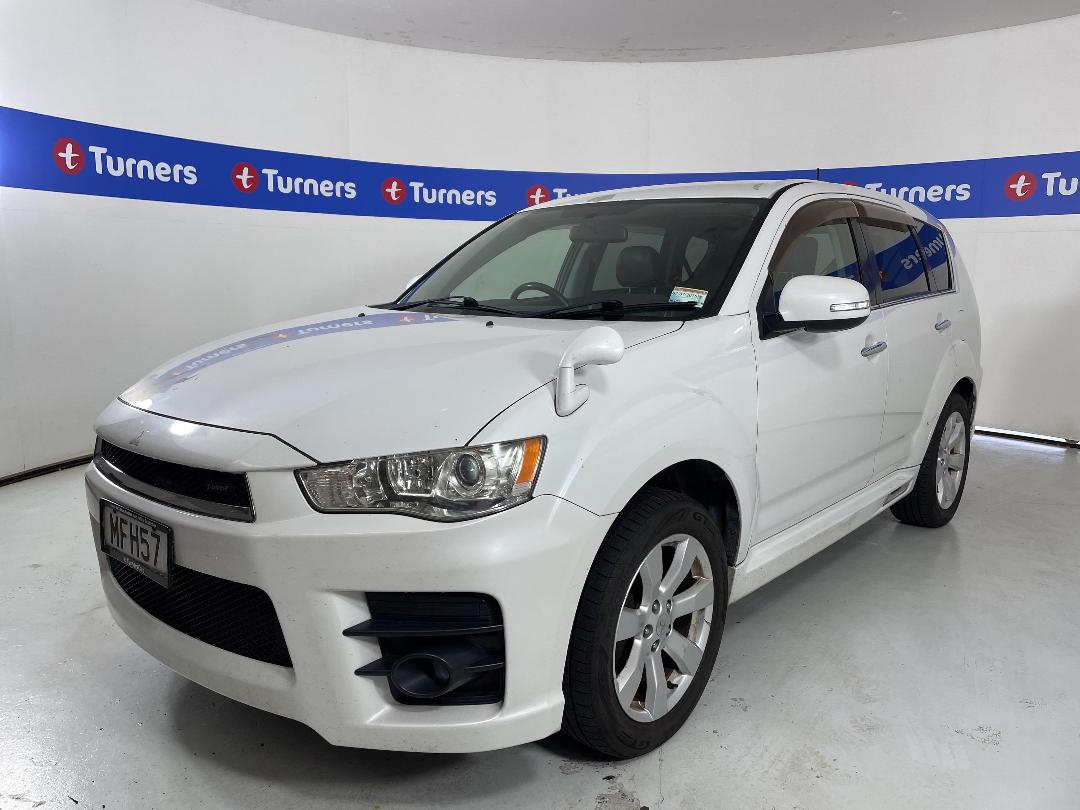 Photo '4' of Mitsubishi Outlander Photo '4' of Mitsubishi Outlander