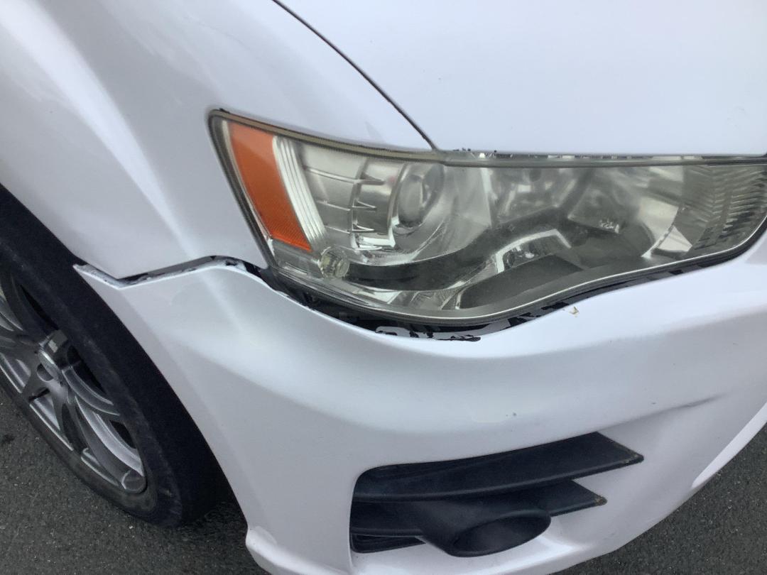 Photo '22' of Mitsubishi Outlander