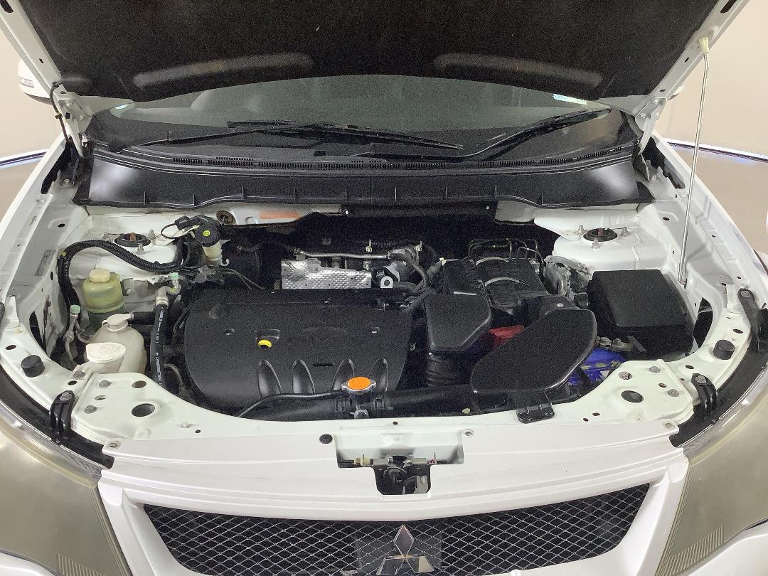 Photo '13' of Mitsubishi Outlander Photo '13' of Mitsubishi Outlander